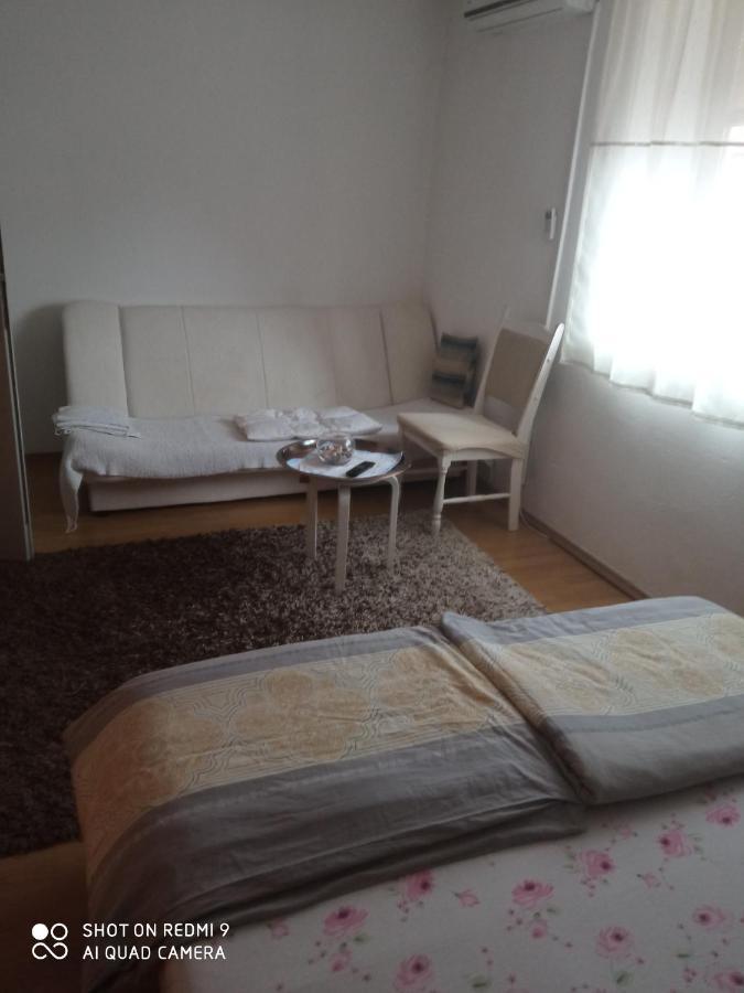 Guesthouse No.27 Mostar Esterno foto