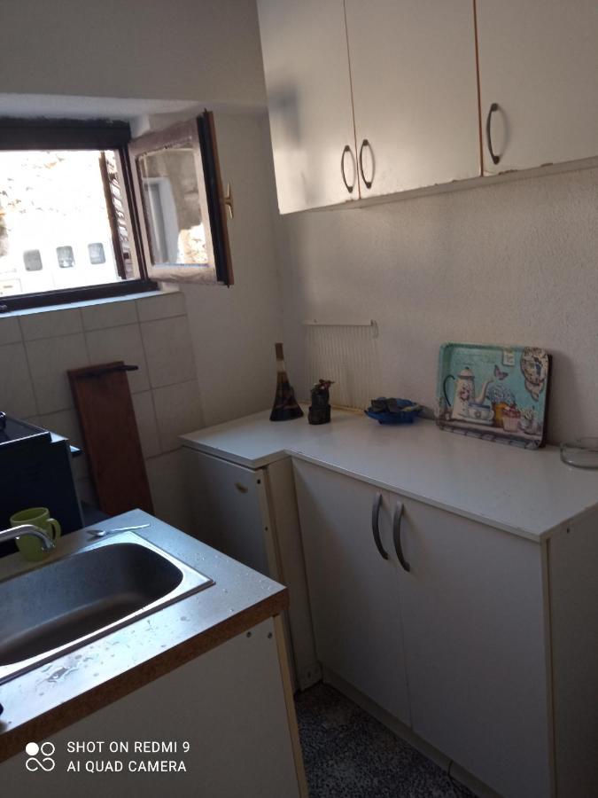 Guesthouse No.27 Mostar Esterno foto